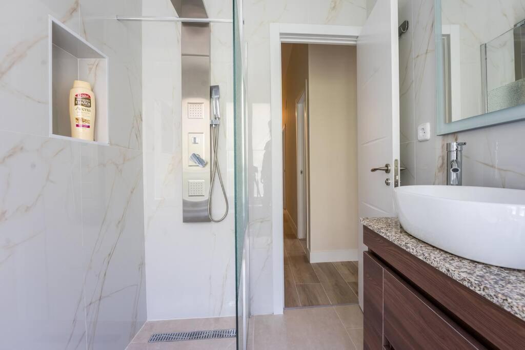 Apartament Sol & Gran Via: Experiencia De Diseno Y Comodidad. Madrid